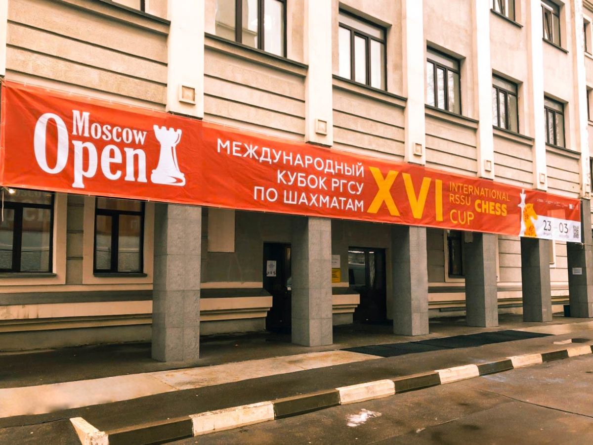 Opening in moscow